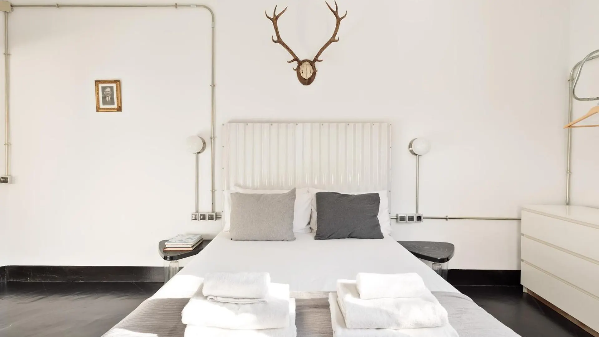 Eulalias Lodges Barcelona